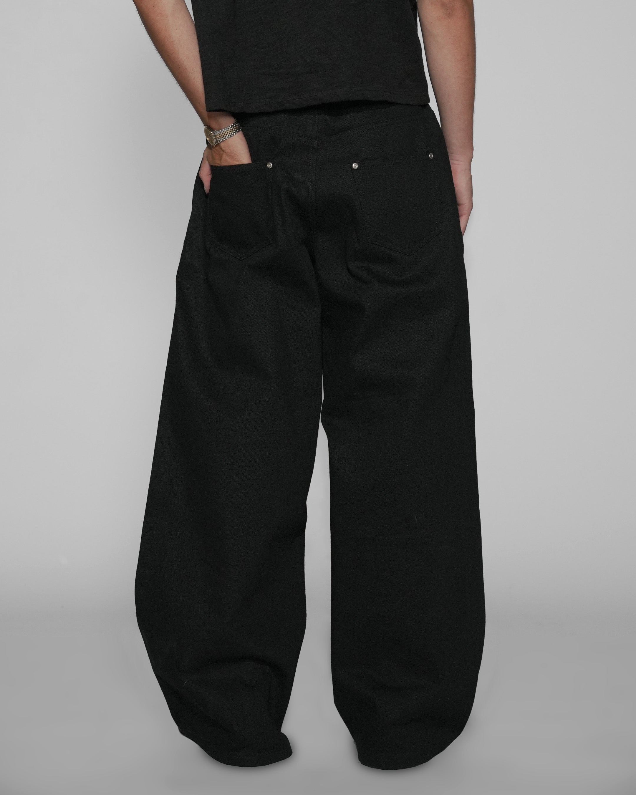 JAPANESE SELVEDGE MATTE BLACK BAGGY JEANS