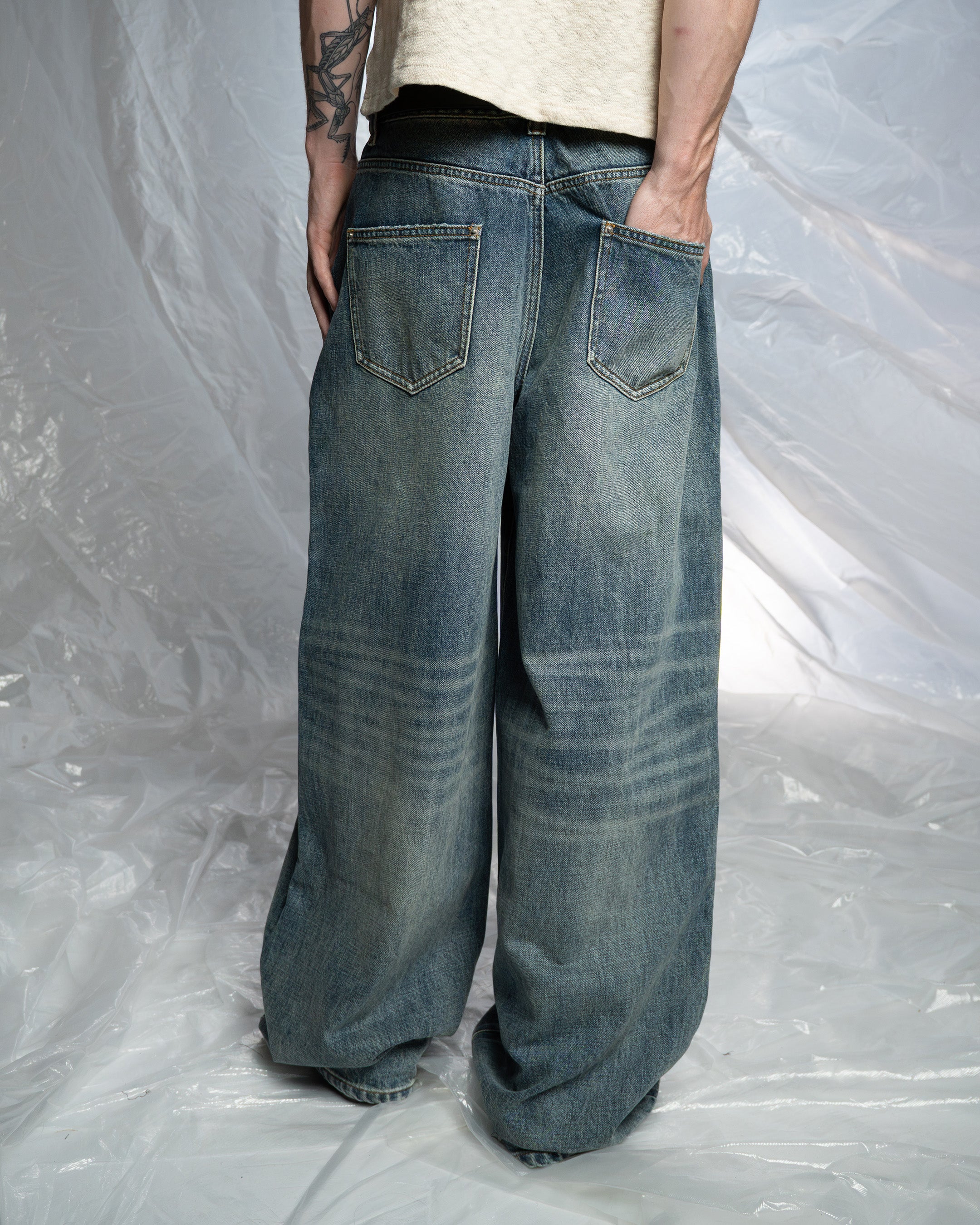 VINTAGE LIGHTWASH BAGGY JEANS