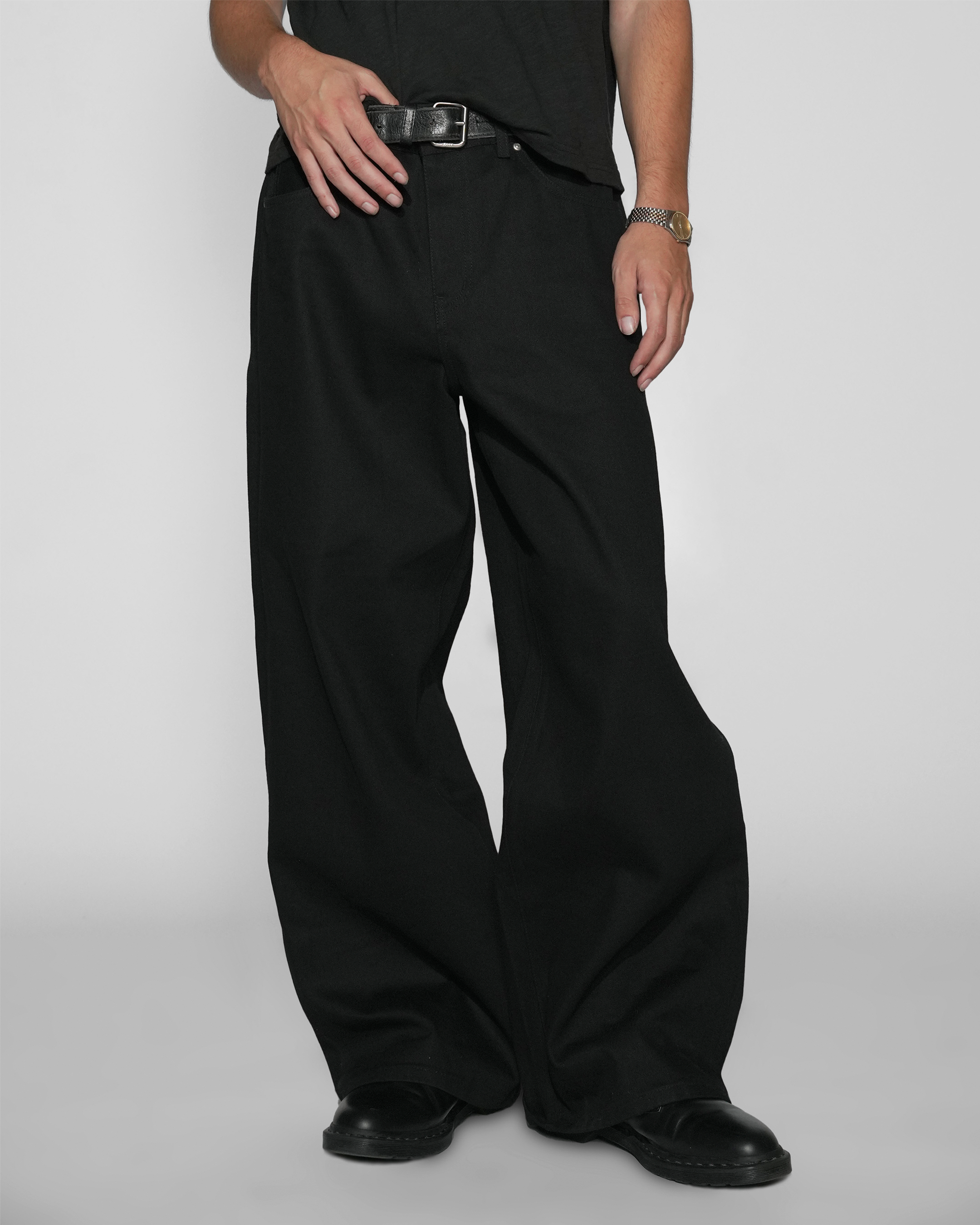 JAPANESE SELVEDGE MATTE BLACK BAGGY JEANS