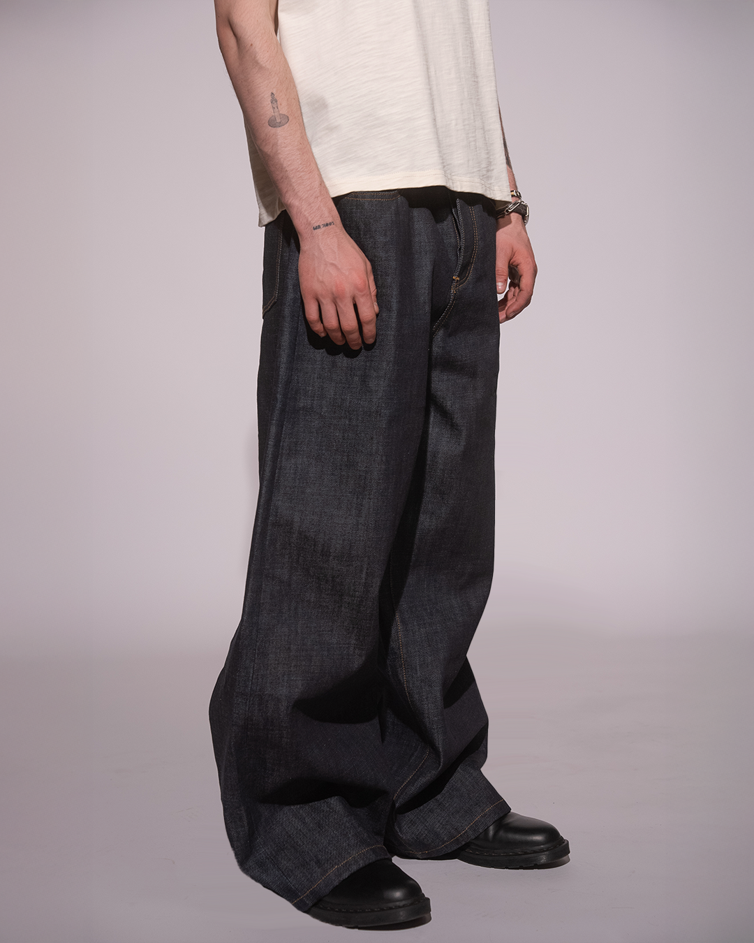 RAW INDIGO JAPANESE SELVEDGE JEANS