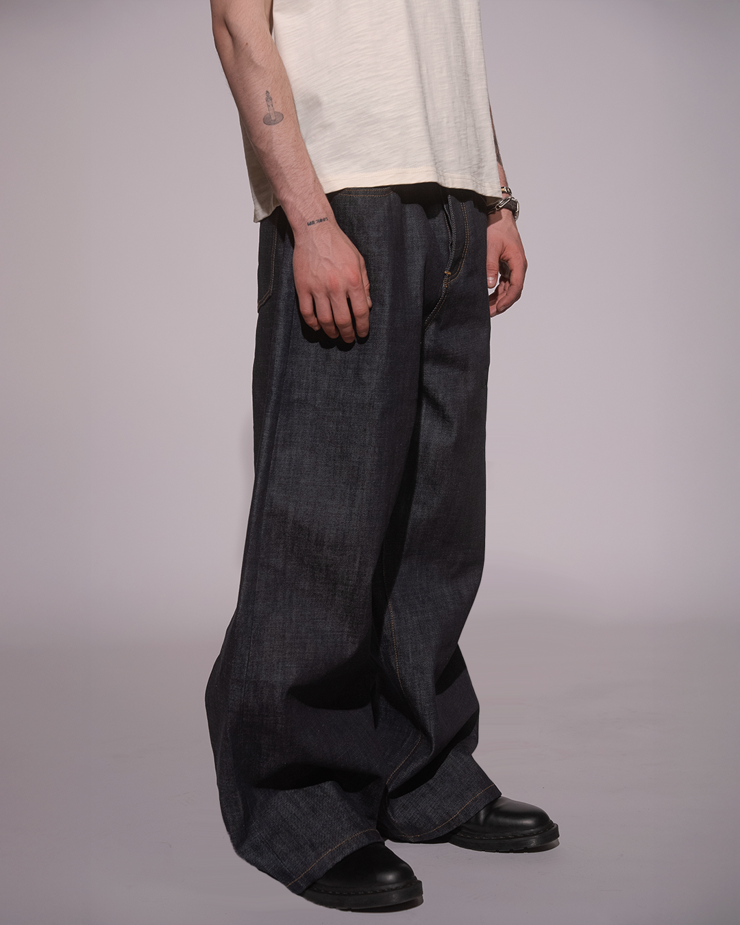 RAW INDIGO JAPANESE SELVEDGE JEANS