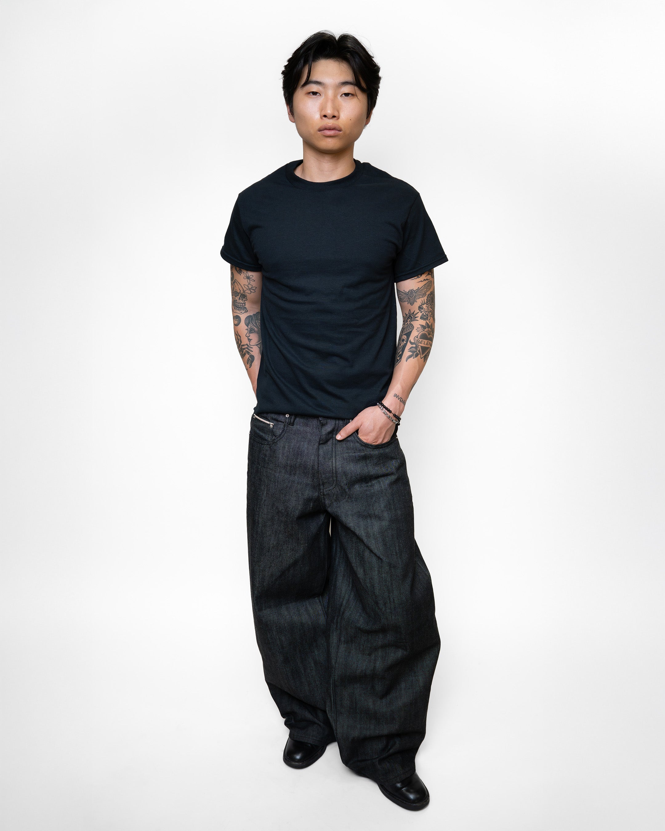 RAW BLACK JAPANESE SELVEDGE BAGGY JEANS