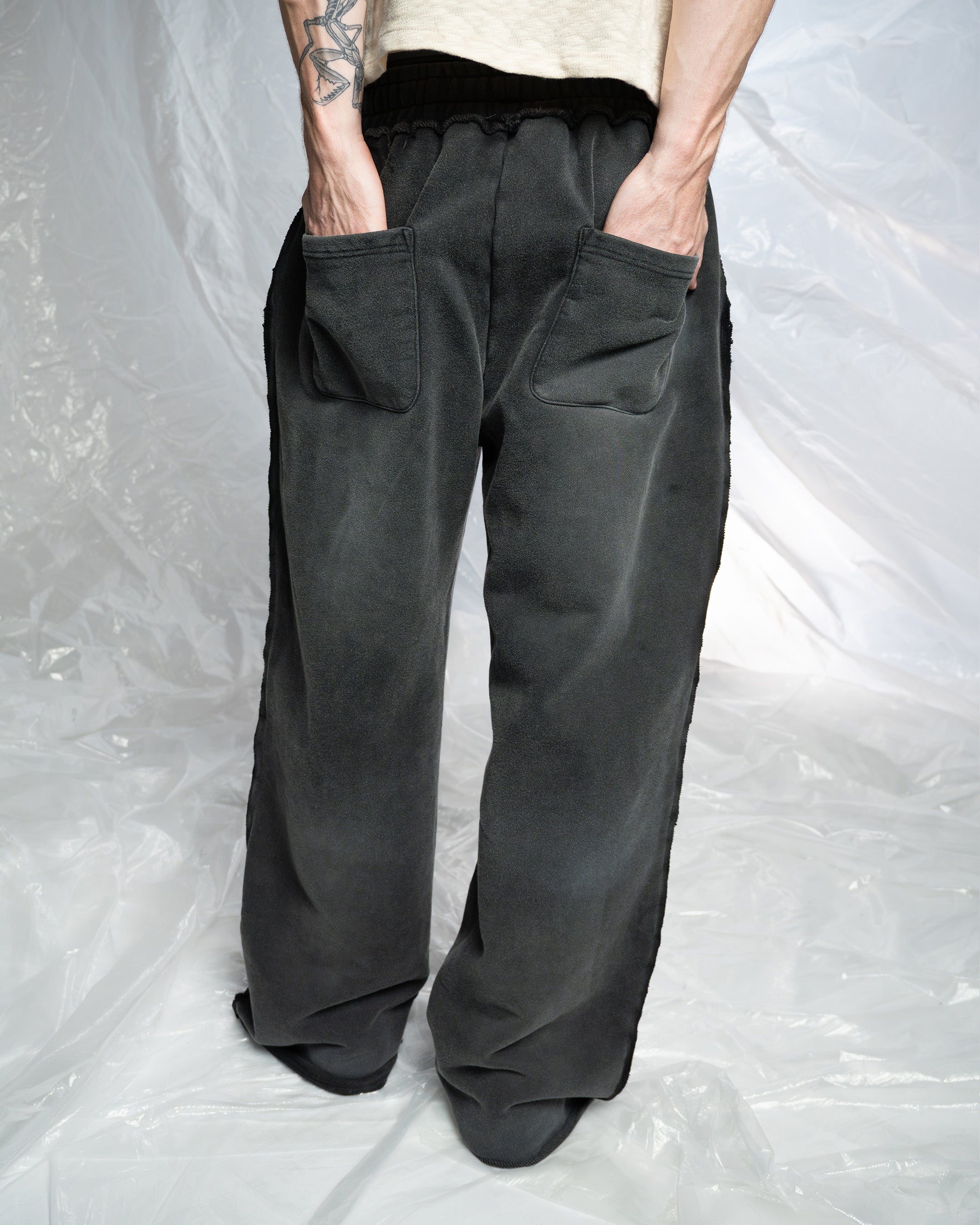WASHED BAGGY JOGGERS