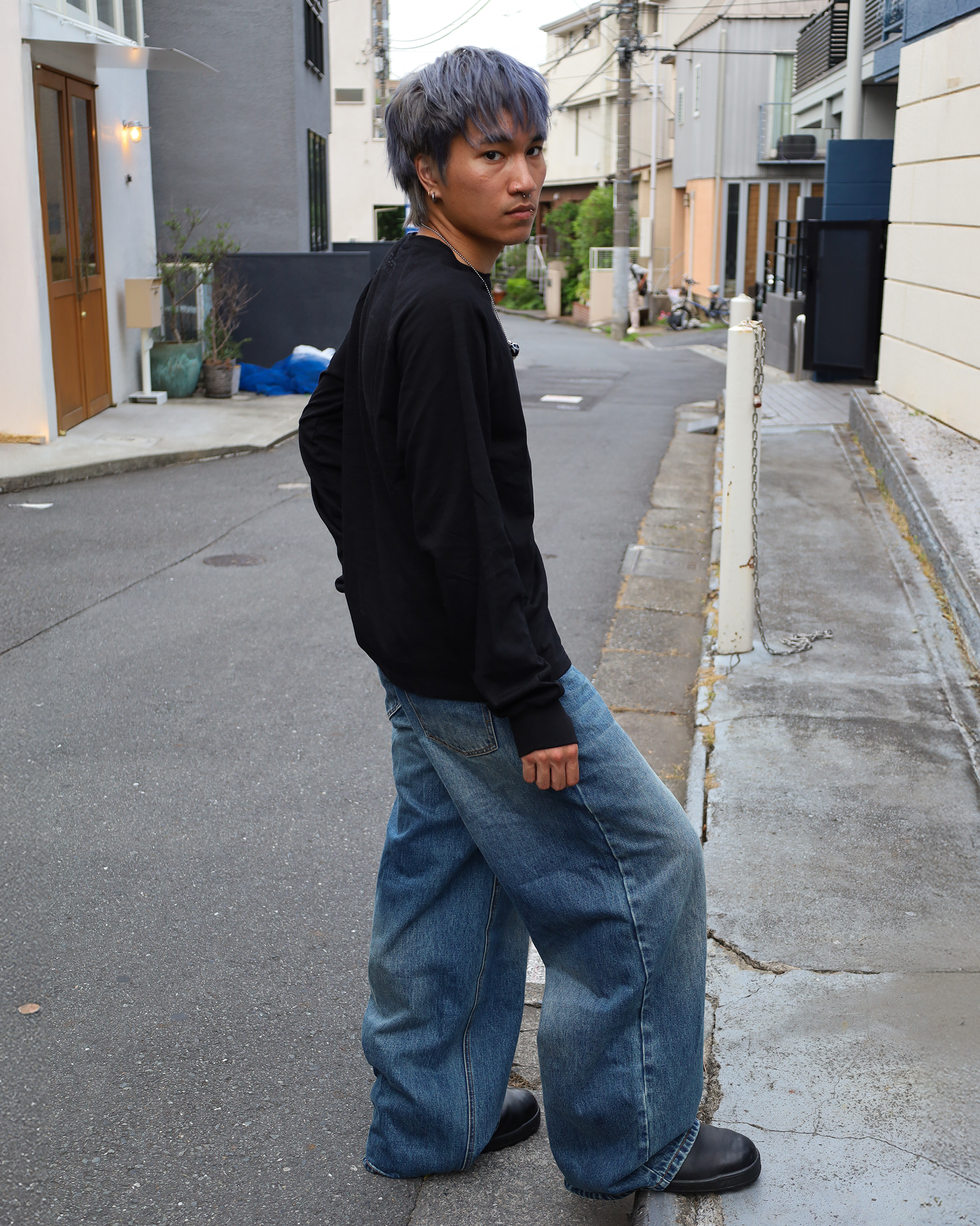 black slub cotton long-sleeve