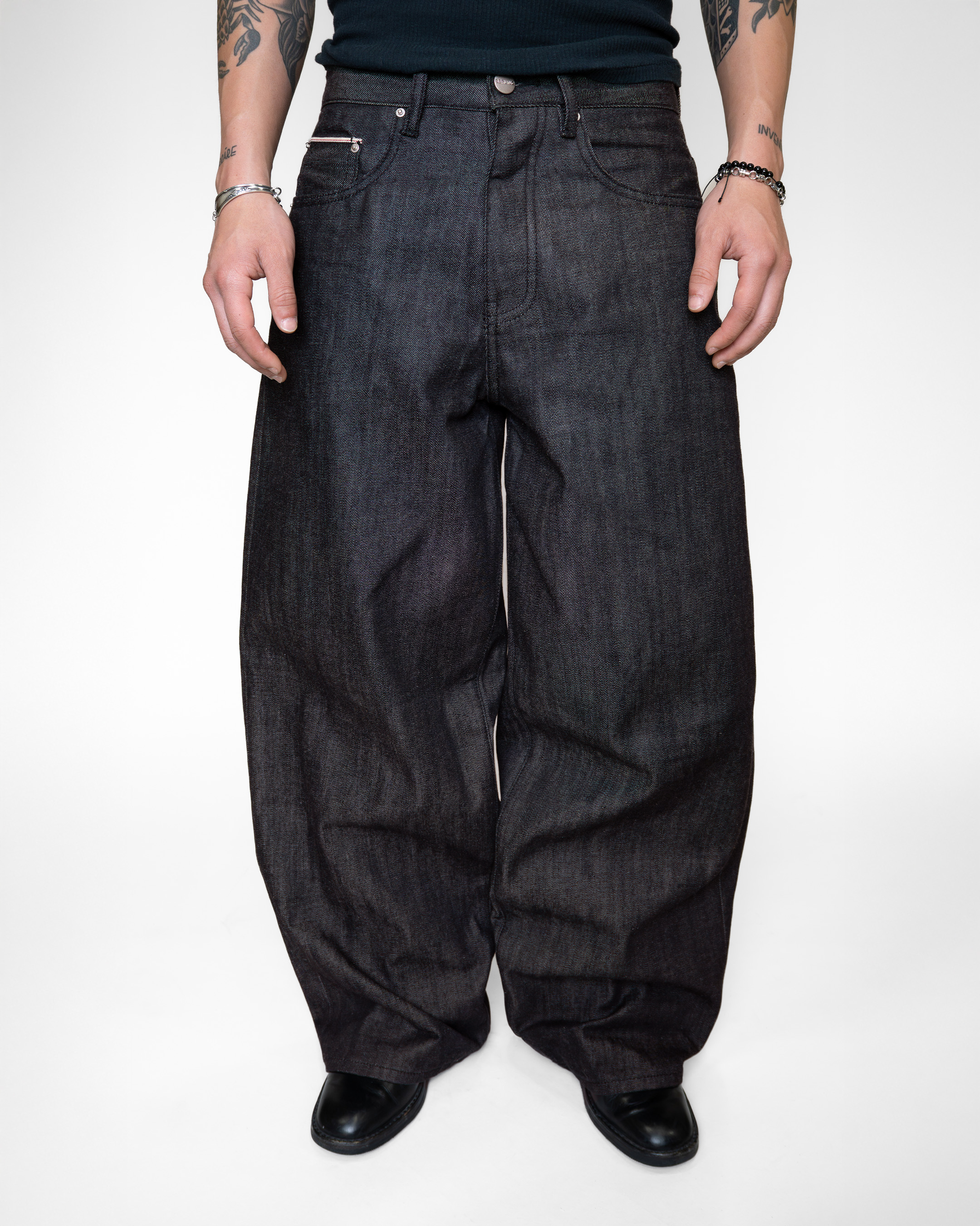 RAW BLACK JAPANESE SELVEDGE BAGGY JEANS