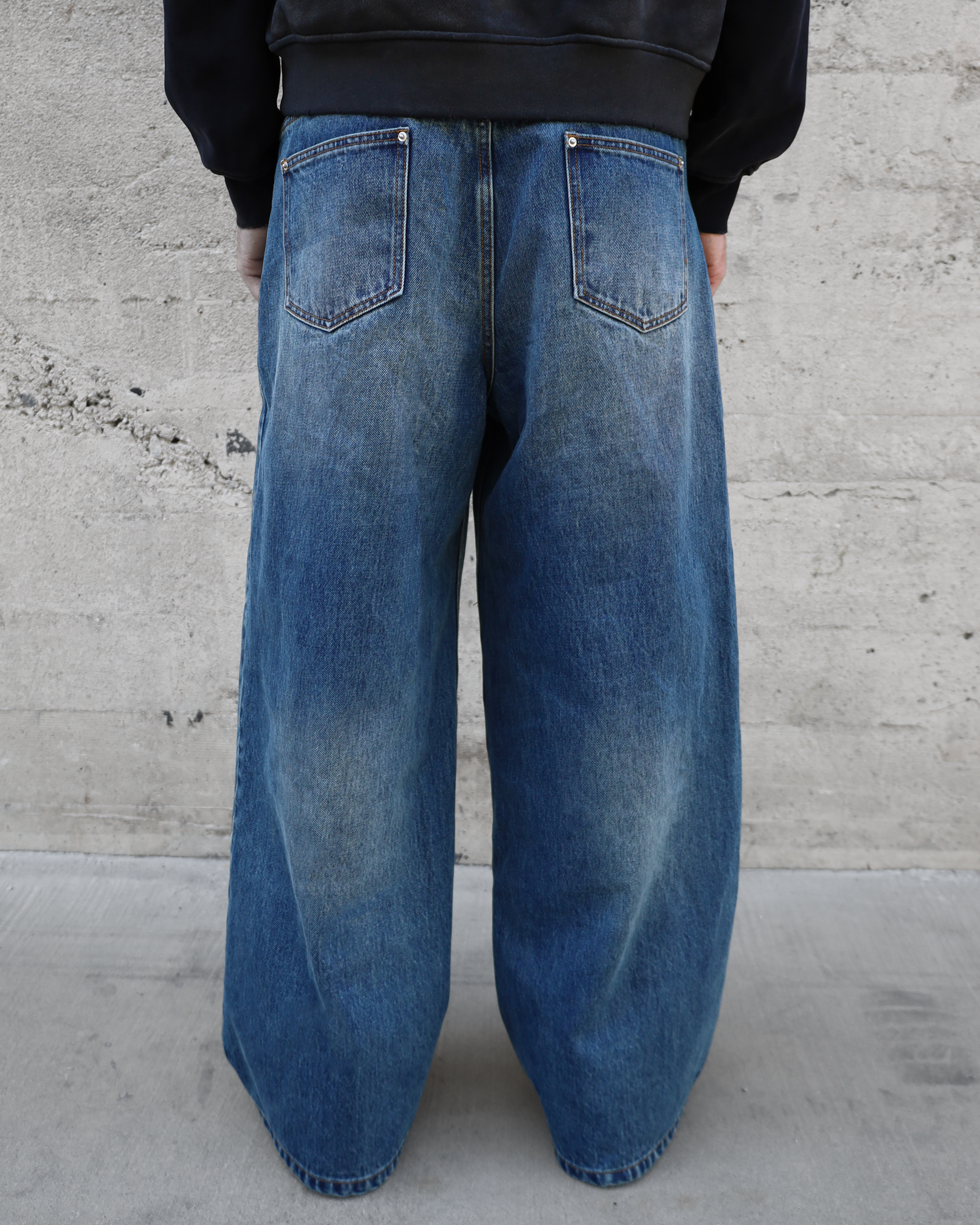 the everydays baggy jeans